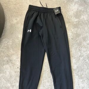 Under Armor fleece pants, men’s size S